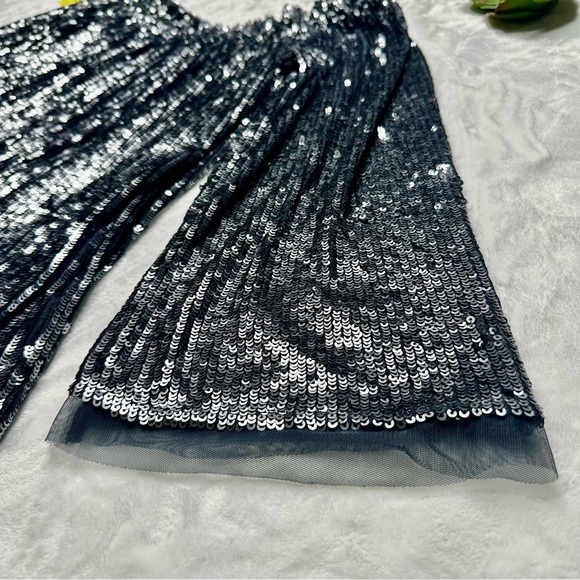 Free People Emilia Sequin Off Shoulder Romper in  Gunmetal Silver NWT Small - Picture 8 of 16